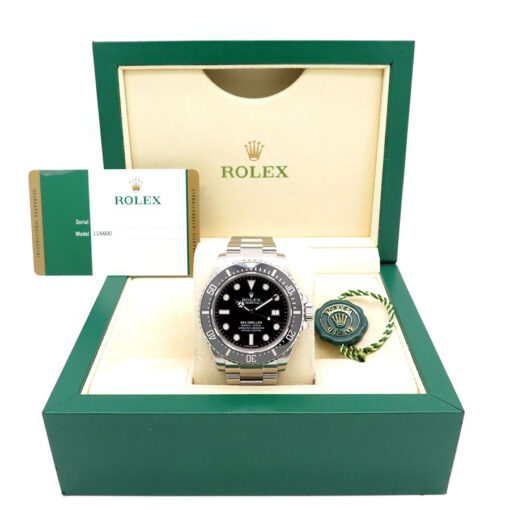 Alternative view of Rolex 116600 Seadweller