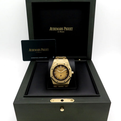 Alternative view of Audemars Piguet 16202BA Royal Oak "Jumbo" Extra Thin 18K Yellow Gold