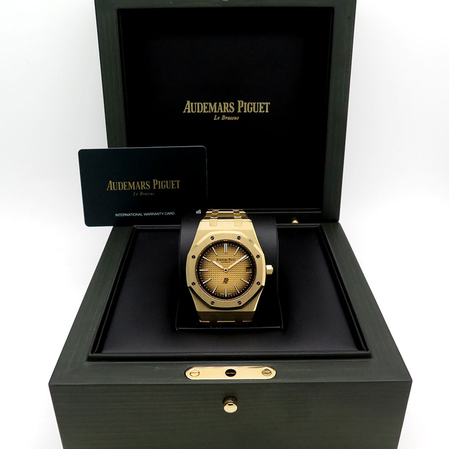 Audemars Piguet 16202BA Royal Oak "Jumbo" Extra Thin 18K Yellow Gold - Image 2