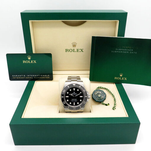 Alternative view of Rolex 124060 Submariner 41 No Date