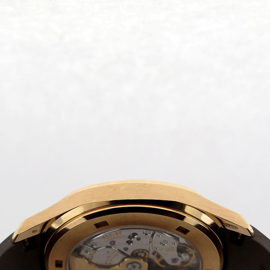 Patek Philippe 5268/200R Aquanaut Luce with Taupe Dial & Diamond Bezel - Image 7