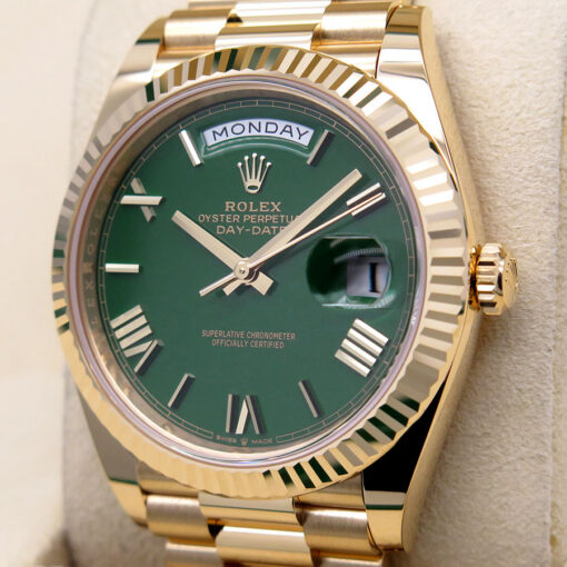 Rolex 228238 Day Date 40 18K Yellow Gold with Green Roman Dial - Image 4