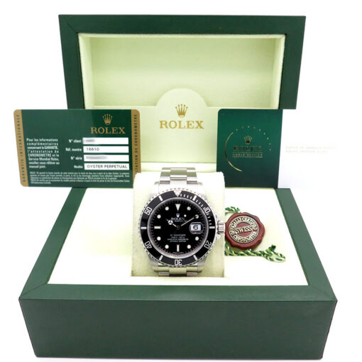 Alternative view of Rolex 16610LN Submariner