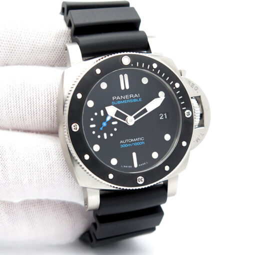 Panerai PAM 683 Luminor Submersible 42mm Automatic