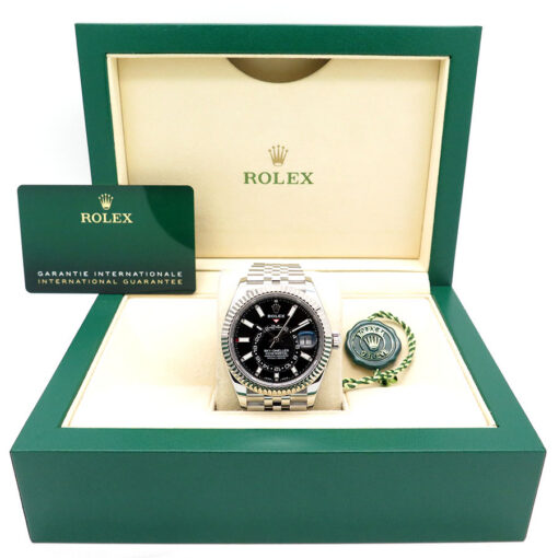 Alternative view of Rolex 326934 Skydweller with Black Dial on Jubilee