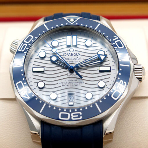 Omega Seamaster Diver 300m with Grey Dial on Strap - Image 3