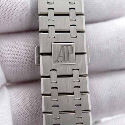 Audemars Piguet 26240ST Royal Oak Chronograph "50th Anniversary" with Black Dial (New Old Stock) - Image 9