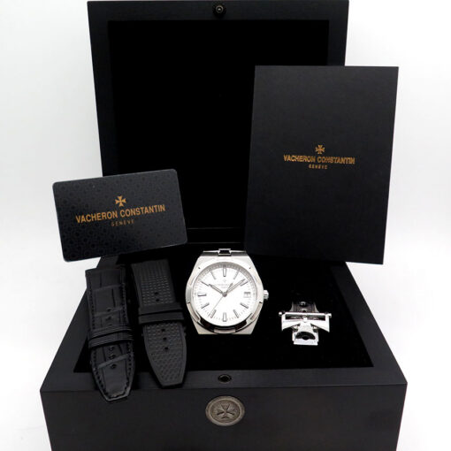 Alternative view of Vacheron Constantin 4500V Overseas Automatic with Silver Dial