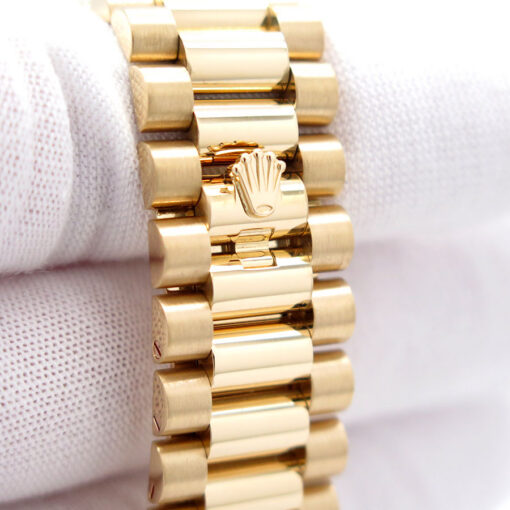 Rolex 228238 Day Date 40 18K Yellow Gold with Silver Diagonal Motif Dial - Image 7