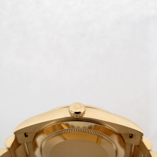Rolex 228238 Day Date 40 18K Yellow Gold with Silver Diagonal Motif Dial - Image 4
