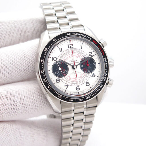 Omega Speedmaster Chronoscope 43mm with Silver Dial on Bracelet