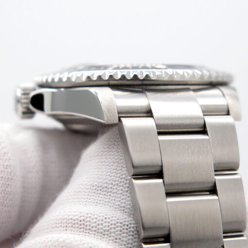 Rolex 16610LN Submariner - Image 7