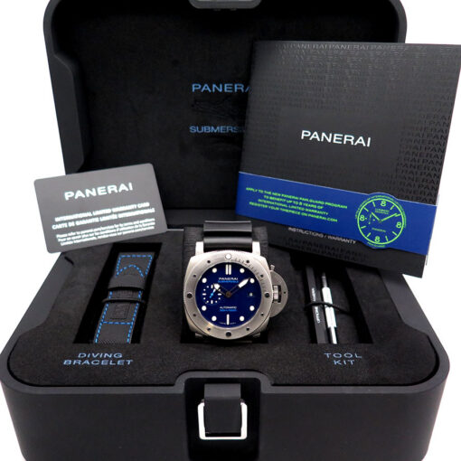 Alternative view of Panerai PAM 692 Luminor Submersible BMG-TECH