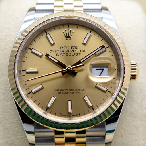 Rolex 126233 Datejust 18K/SS with Champagne Stick Dial on Jubilee - Image 3
