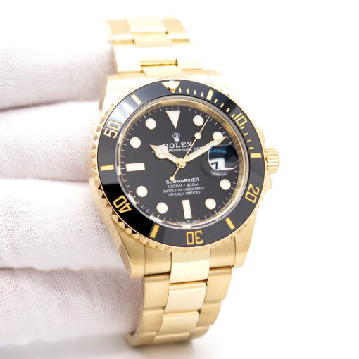 Rolex 126618LN Submariner 41 18K Yellow Gold