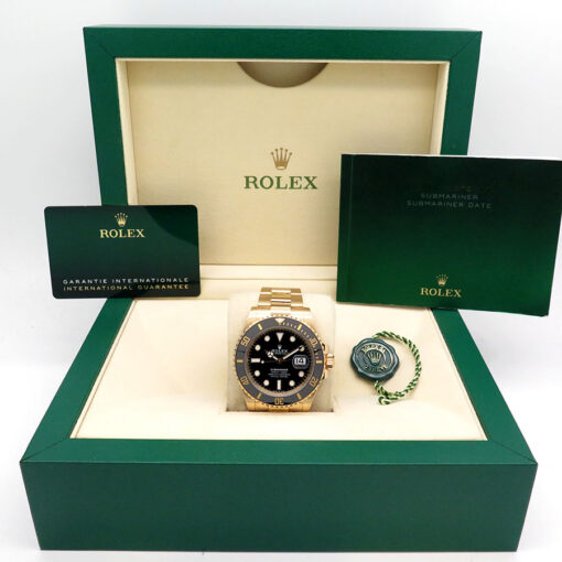 Alternative view of Rolex 126618LN Submariner 41 18K Yellow Gold