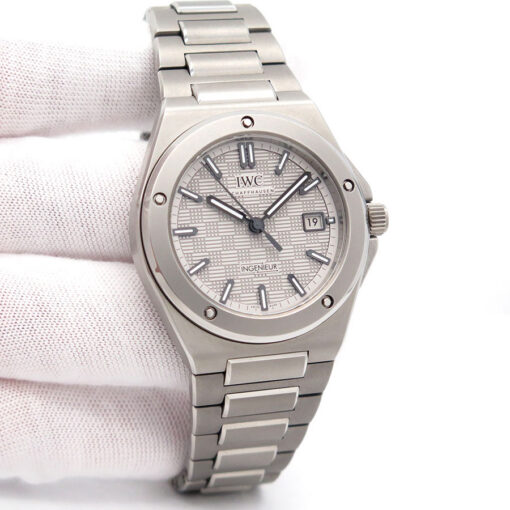IWC IW3289 Ingenieur Titanium Automatic 40mm