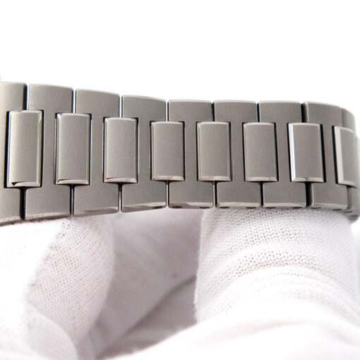 IWC IW3289 Ingenieur Titanium Automatic 40mm - Image 9