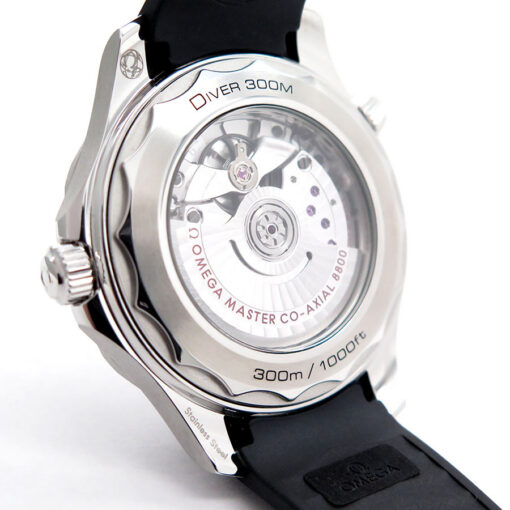 Omega Seamaster Diver 300m with White Dial on Rubber Strap - Image 4