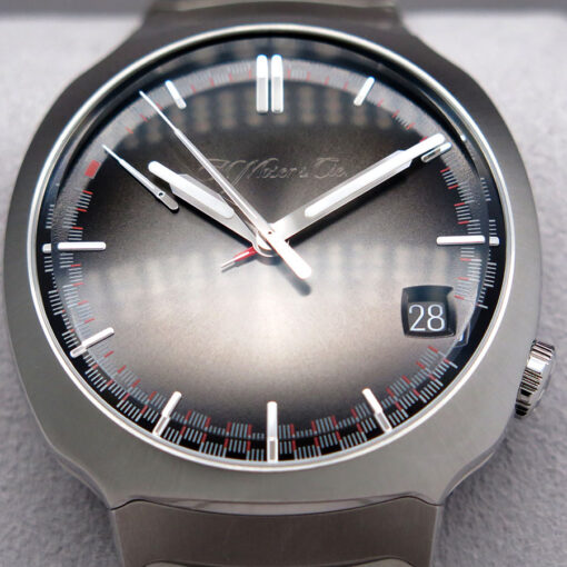 H. Moser & Cie 6812-1200 Streamliner Perpetual Calendar with Grey Dial - Image 3