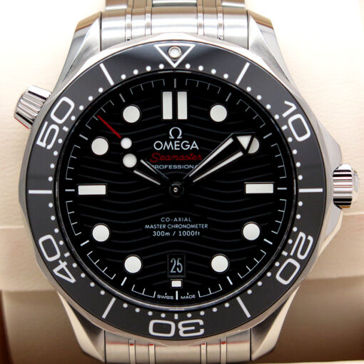 Omega Seamaster Diver 300m with Black Dial on Bracelet - Image 3