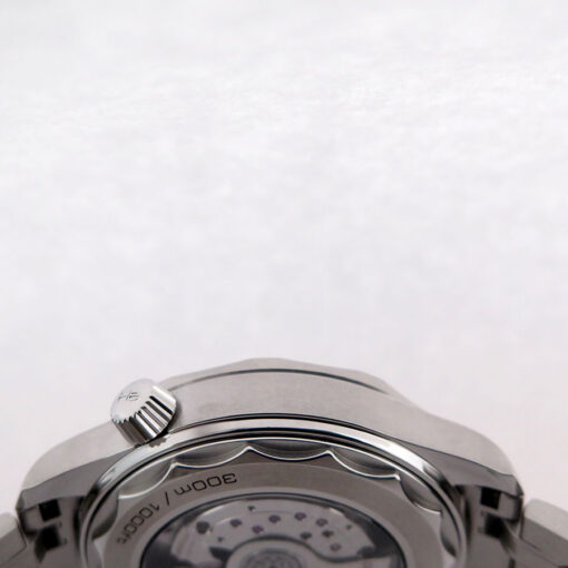 Omega Seamaster Diver 300m with Black Dial on Bracelet - Image 6
