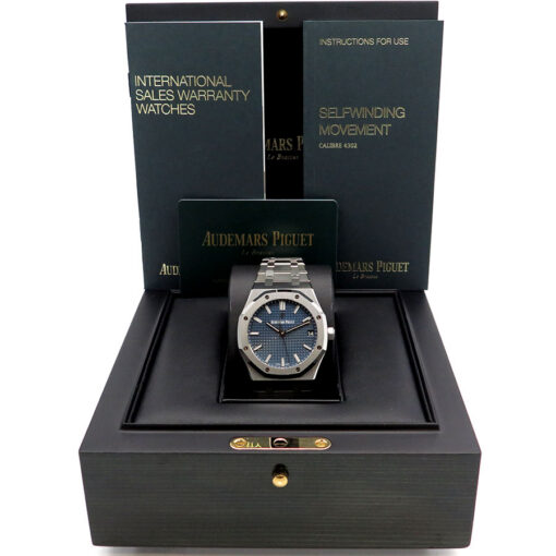 Alternative view of Audemars Piguet 15500ST Royal Oak with Blue Dial