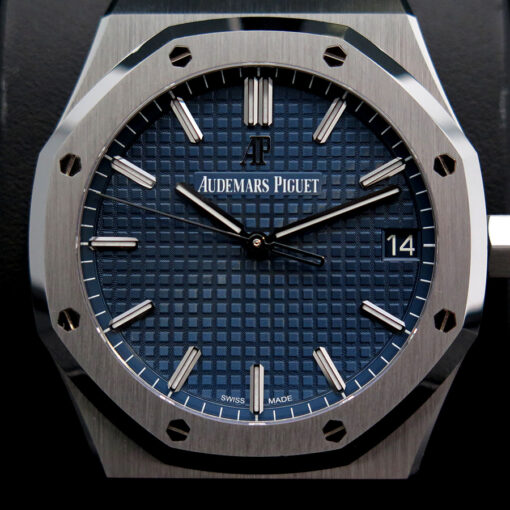 Audemars Piguet 15500ST Royal Oak with Blue Dial (New Old Stock) - Image 3