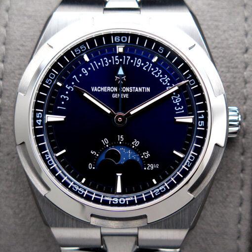 Vacheron Constantin 4000V Overseas Moon Phase Retrograde Date - Image 3