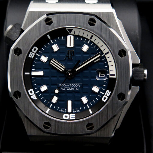 Audemars Piguet 15720ST Royal Oak Offshore Diver with Blue Dial - Image 3