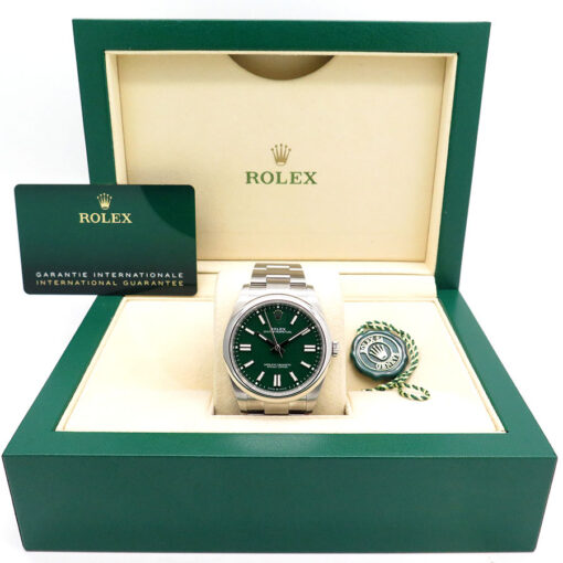 Rolex 124300 Oyster Perpetual 41 with Green Dial - Image 2