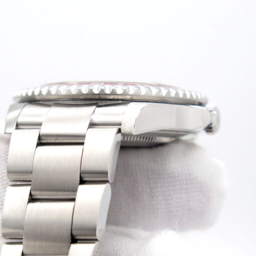Rolex 16710 GMT Master II with Red & Black Bezel - Image 8