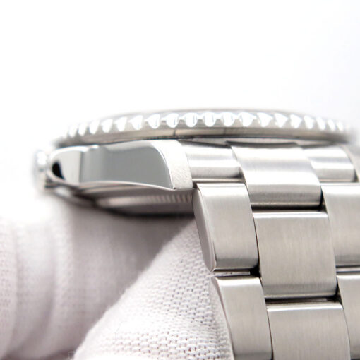 Rolex 16710 GMT Master II with Red & Black Bezel - Image 7