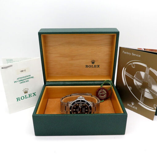 Alternative view of Rolex 16610LN Submariner