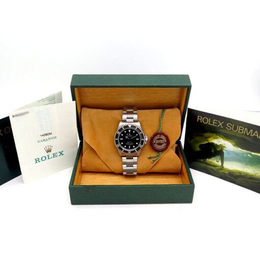 Alternative view of Rolex 14060M Submariner No Date