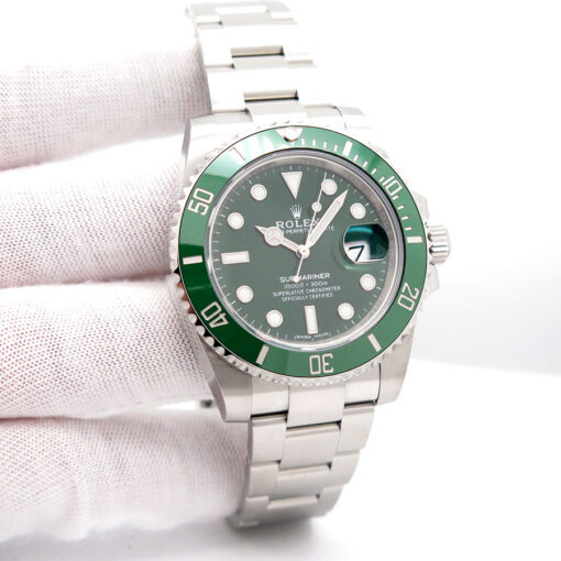 Rolex 116610LV Submariner (New Old Stock)