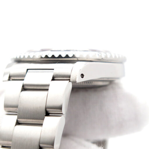 Rolex 16710 GMT-Master II with Red/Black Bezel - Image 9