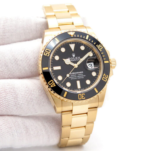 Rolex 126618LN Submariner 18K Yellow Gold with Black Dial