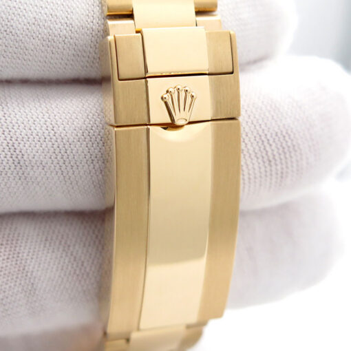 Rolex 126618LN Submariner 18K Yellow Gold with Black Dial - Image 7