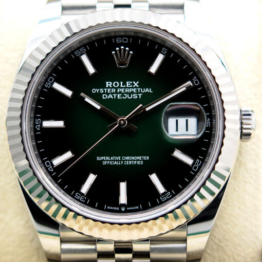 Rolex 126334 Datejust 41 with Green Ombre Dial - Image 3