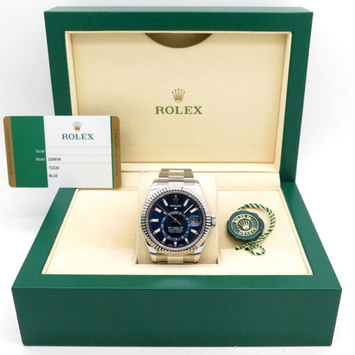 Alternative view of Rolex 326934 Skydweller with Blue Dial on Oyster