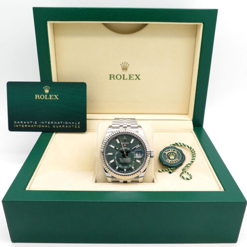 Rolex 336934 Skydweller with Mint Green Dial on Jubilee - Image 2
